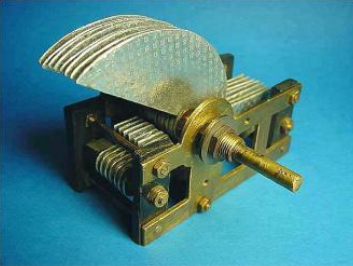 帶你認識幾種常見電容器，了解電路板上常見電子元件